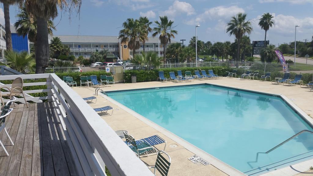 Inn At The Waterpark Galveston Exterior photo